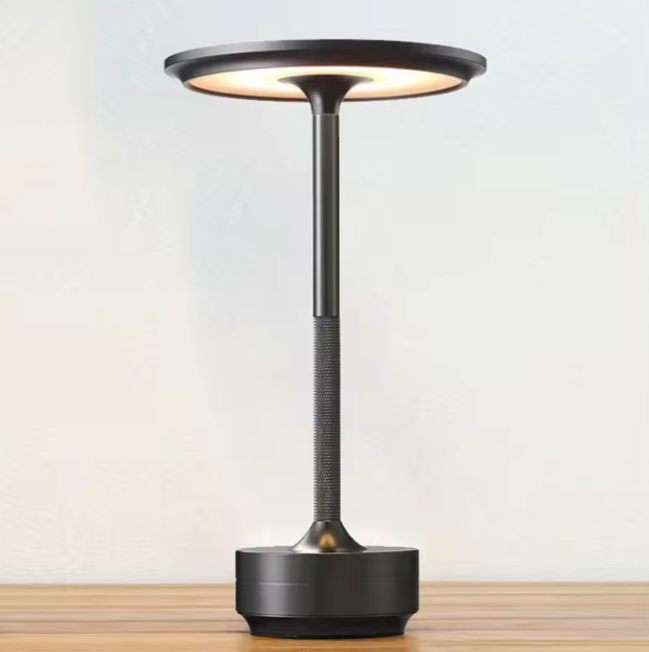 LumiDesign – Kabellose Tischleuchte